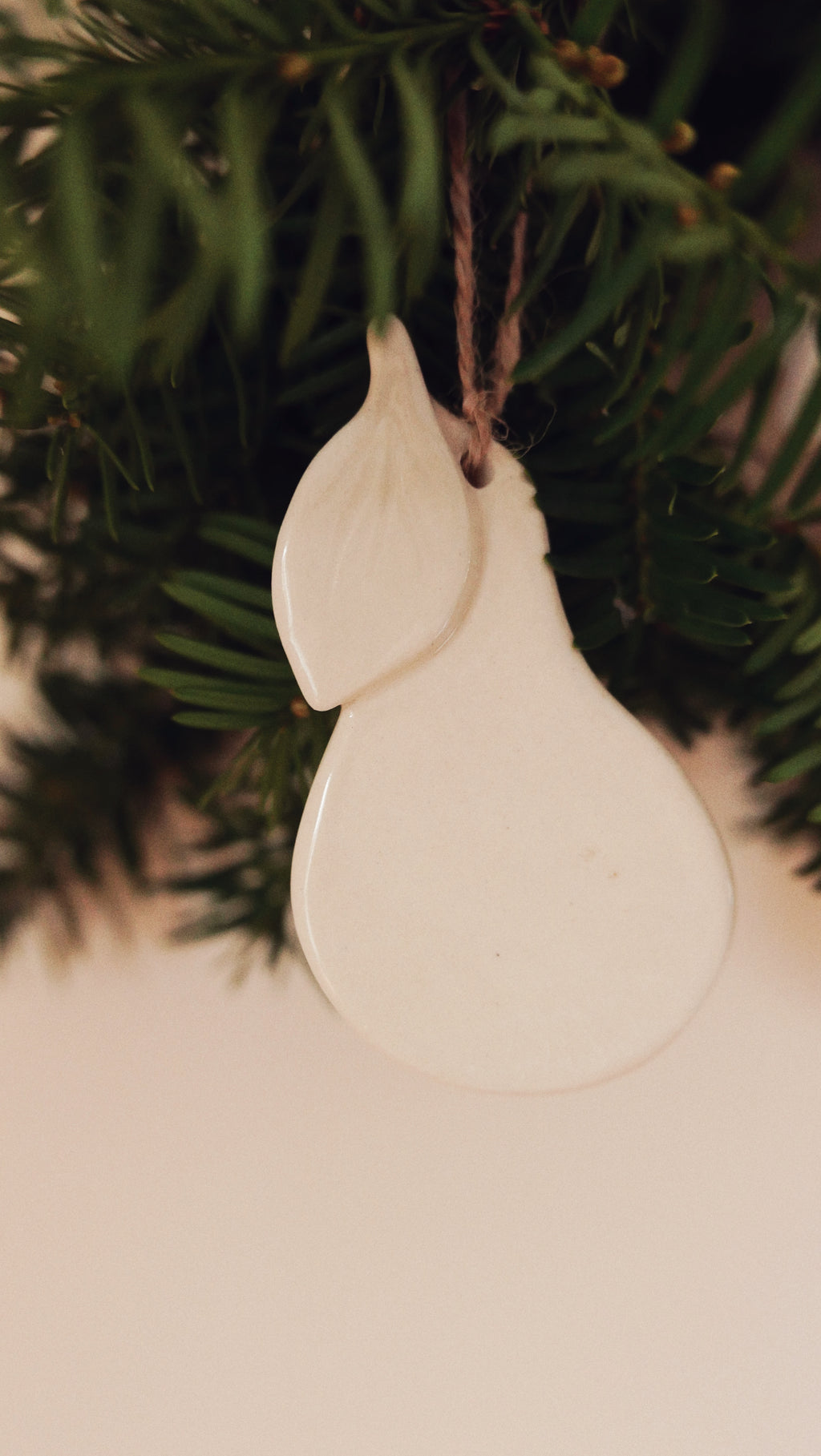 La Poire, La Colombe et la Perdrix